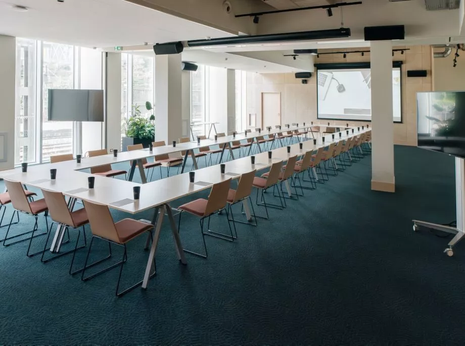 whoorks-rennes-agora-salle-evenementielle-spacieuse-modulable