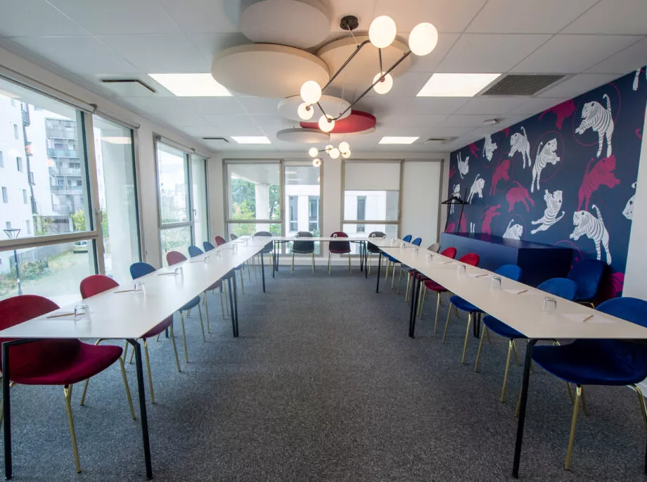 salle-réunion-disposition-u-modulable